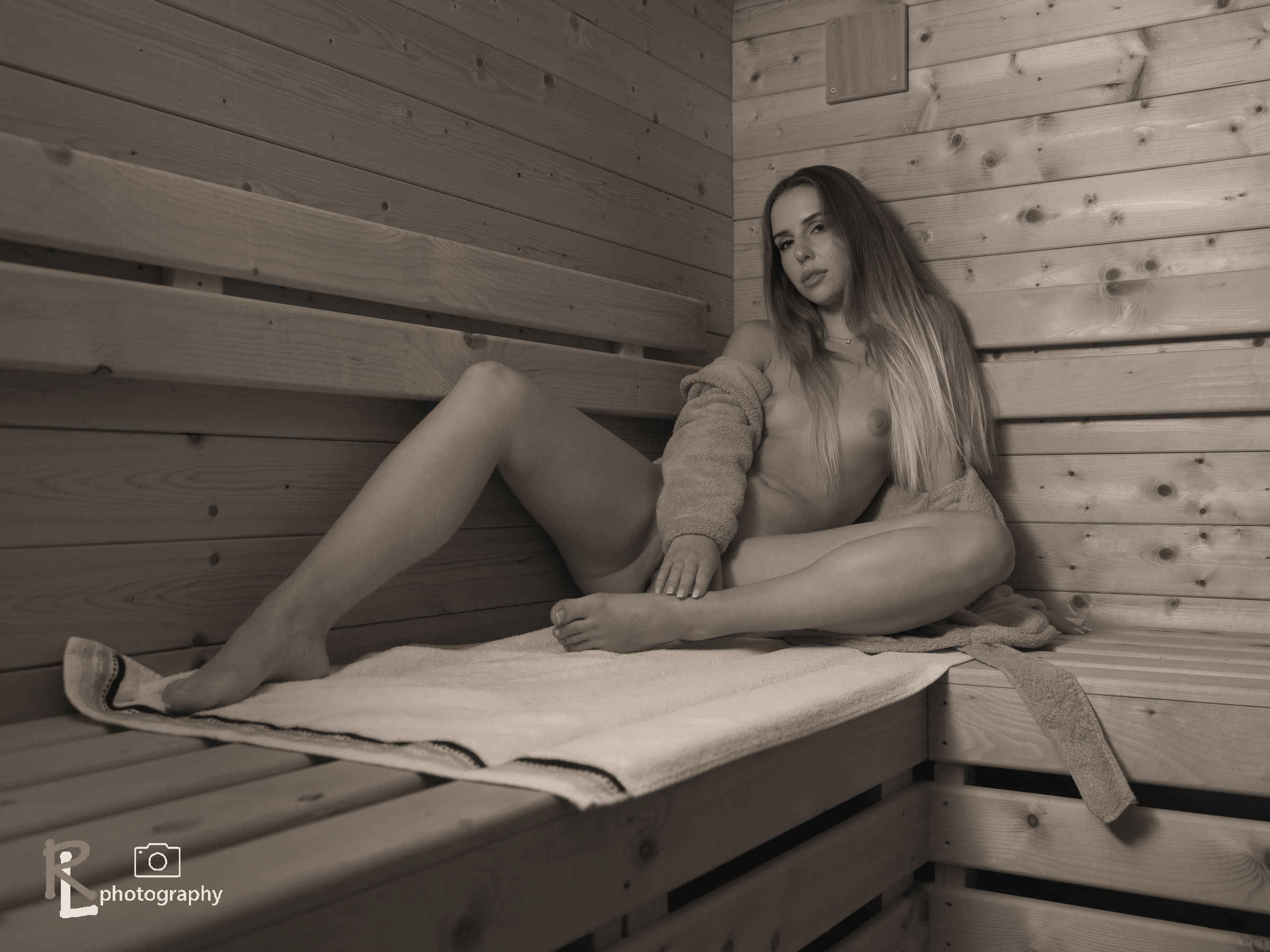 https://nudepicsdrenthe.nl/.cm4all/mediadb/Eurelia 2023-12-07/sauna/vine1-r-filter-w-498.jpg